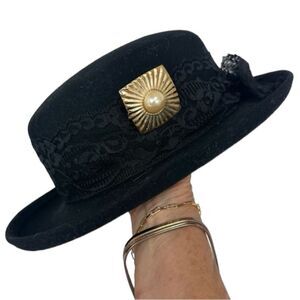 Vintage Arlin 100% Wool Bow  Floral Lace With Gold & Pearl Accent Fedora Hat